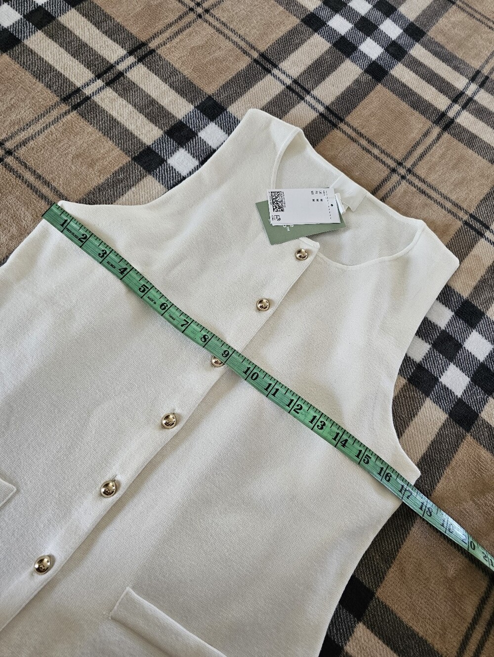 H&M Cream Sleeveless Button-Front Knit Tank - Picture 7 of 8